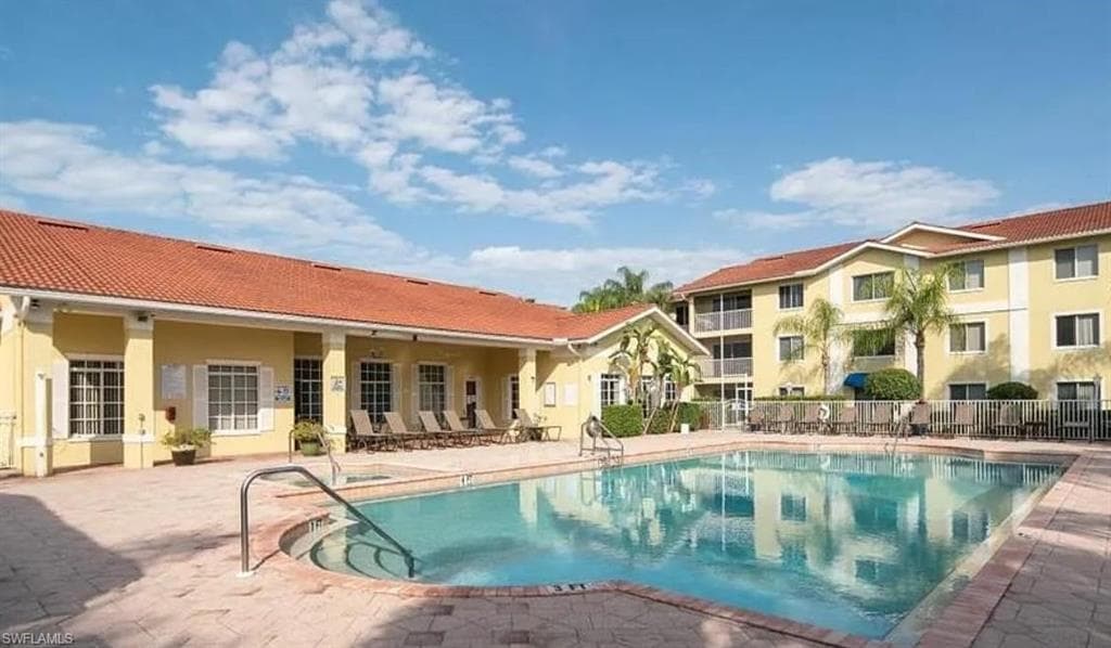 8244 Key Royal CIR 616-1