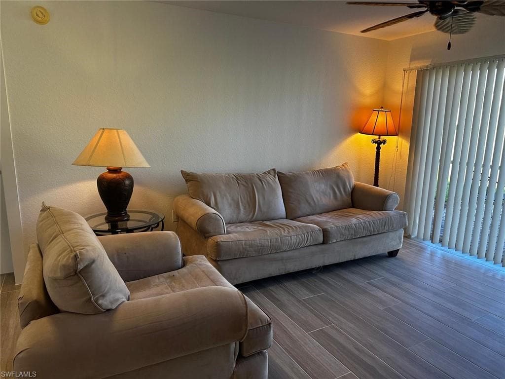 8244 Key Royal CIR 616-11