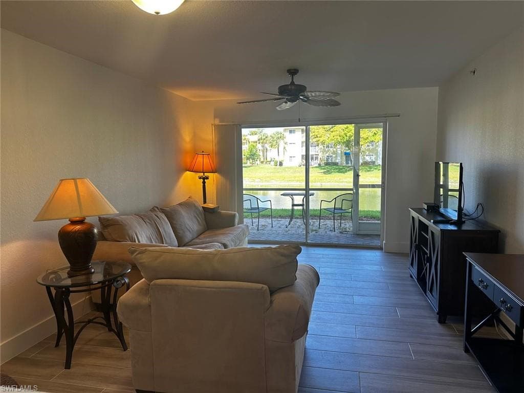 8244 Key Royal CIR 616-8