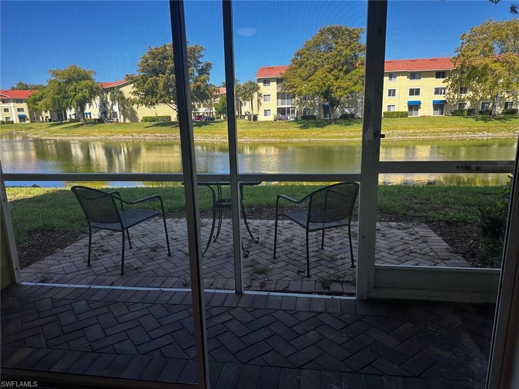8244 Key Royal CIR 616-9