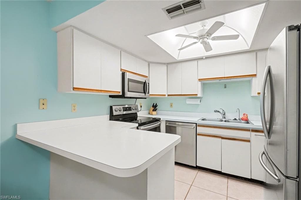 13204 Broadhurst LOOP-6