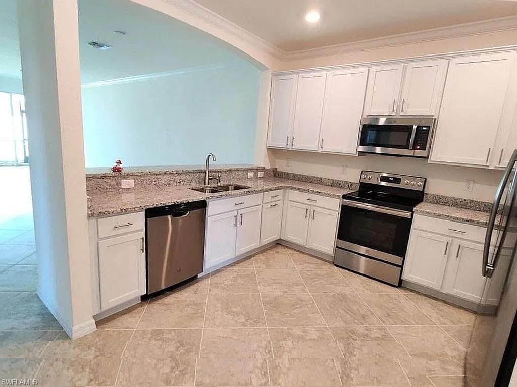 4359 Lemongrass DR-6