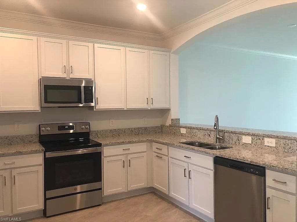4359 Lemongrass DR-7