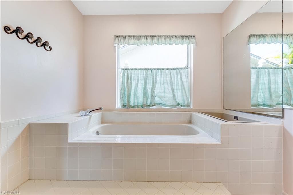 372 Fox Den CIR-9