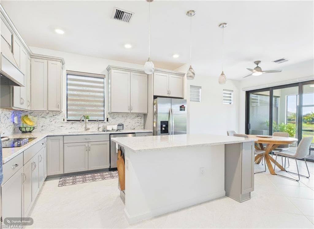 5613 Celebration DR-19