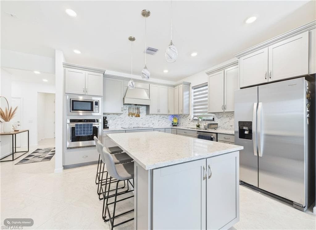 5613 Celebration DR-17