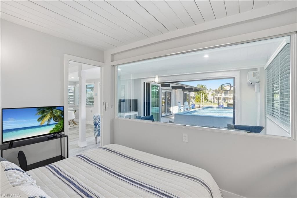 239 Curlew ST-22