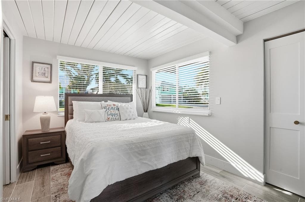 239 Curlew ST-15