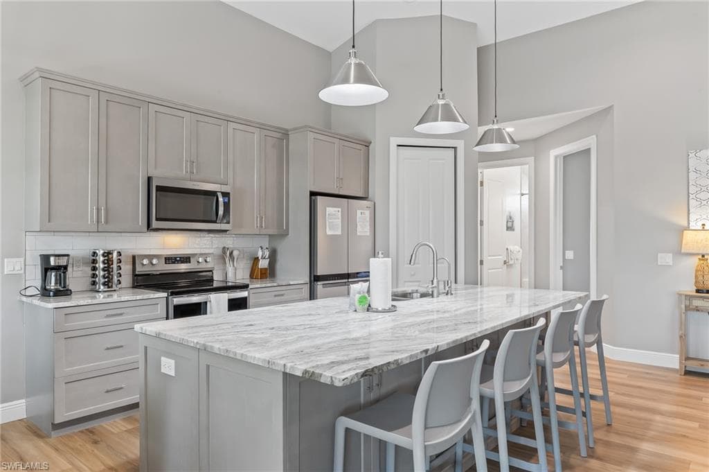 5809 Lauder ST-1