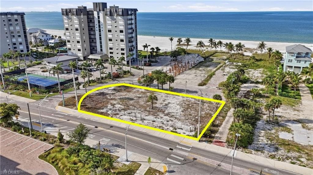 2700 Estero BLVD-15