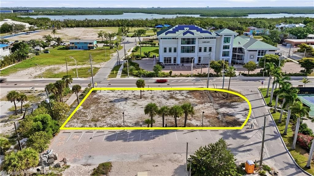 2700 Estero BLVD-2