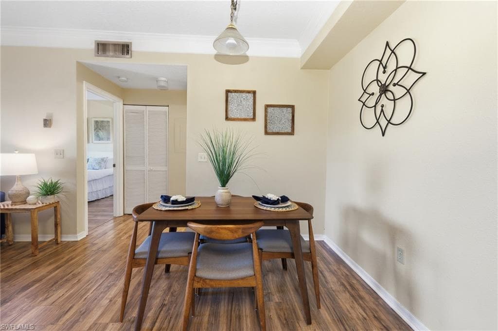 11510 Villa Grand 421-7