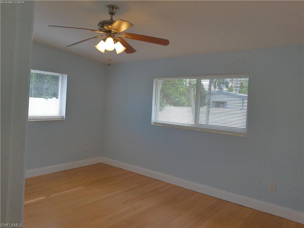 1443 Ricardo AVE-27