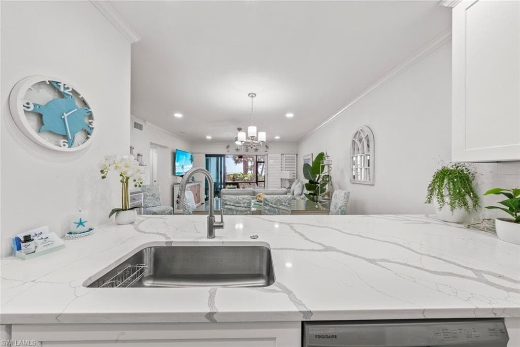 625 Nerita ST C-14