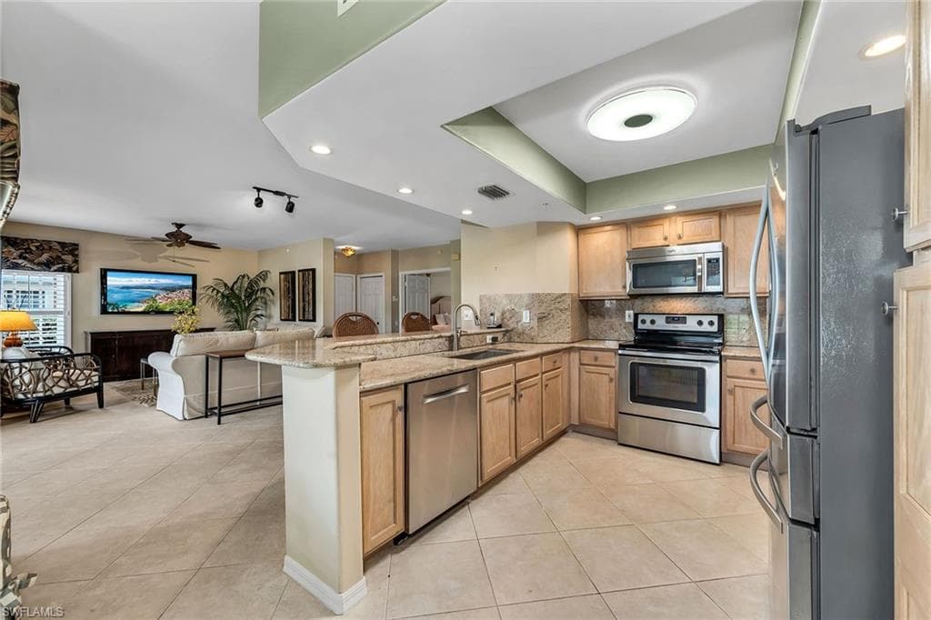 13231 Sherburne CIR 1502-7