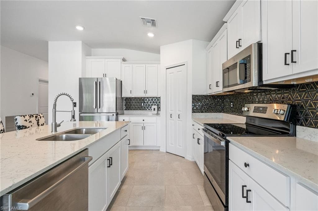 13910 Buckingham Oak DR-9