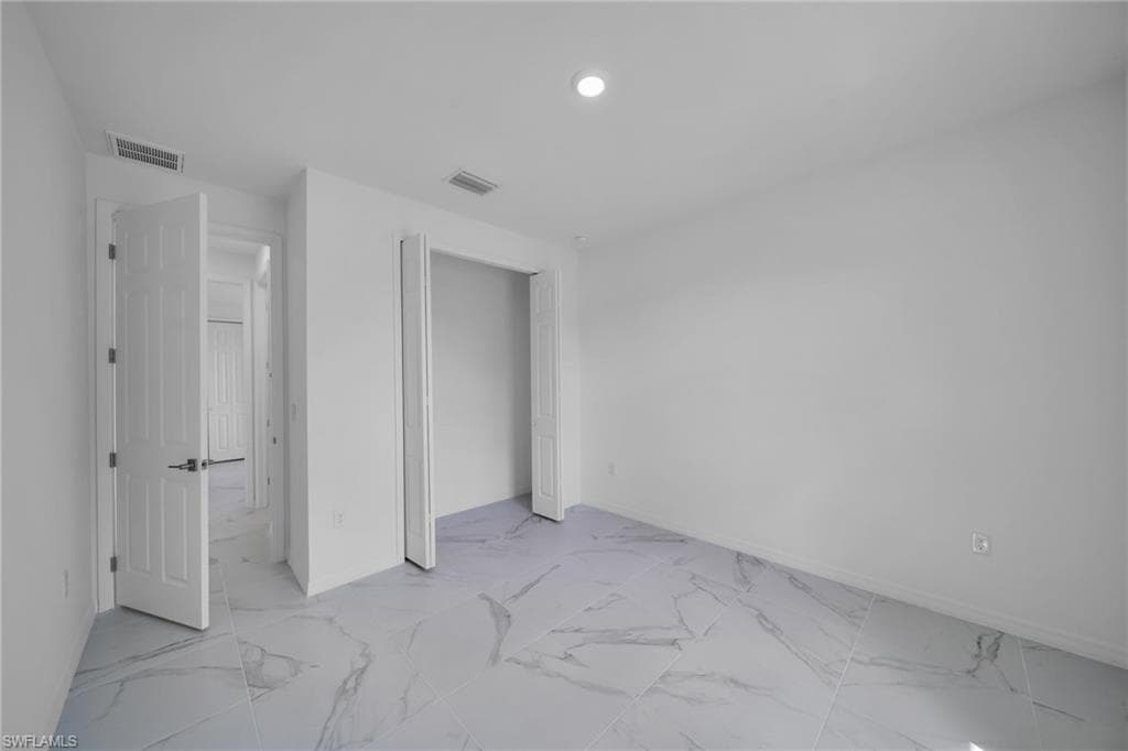 2515 Sunniland BLVD-23
