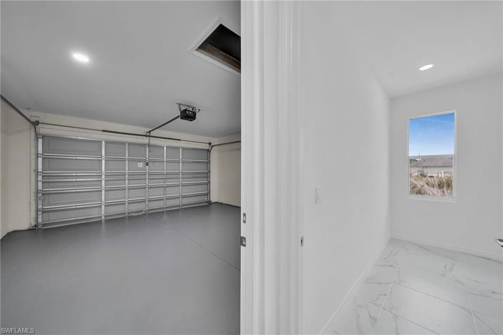 2515 Sunniland BLVD-32