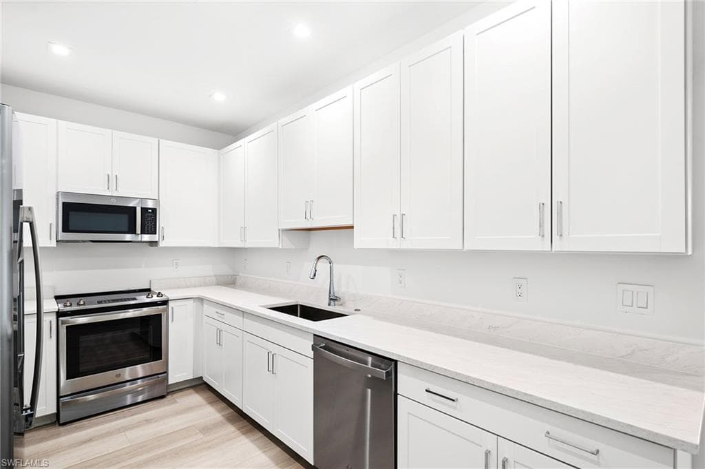 13104 Georges Cay PL-16