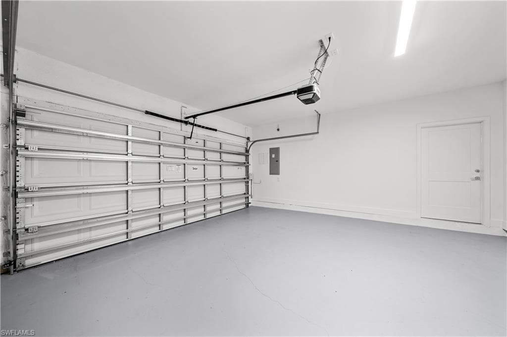 13104 Georges Cay PL-27