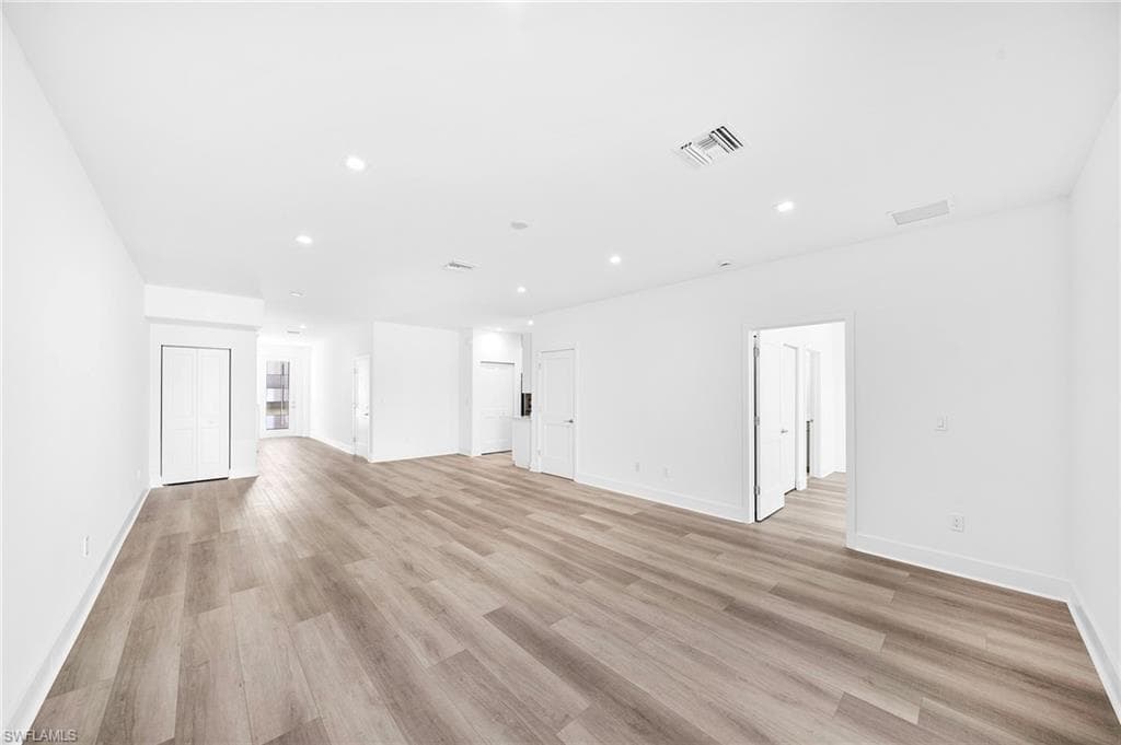 13104 Georges Cay PL-18