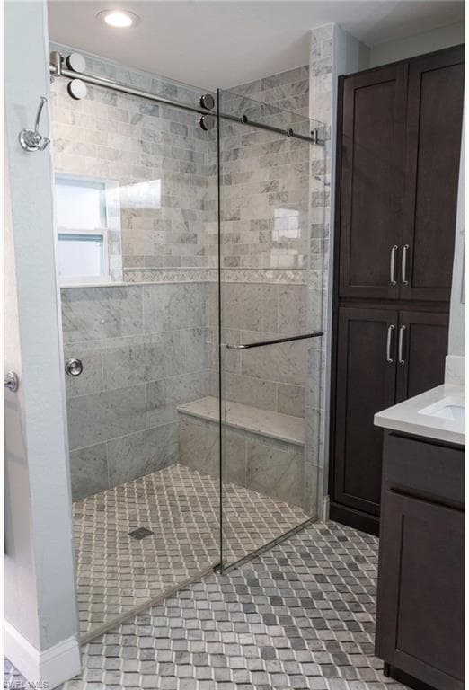323 Washington CT-26