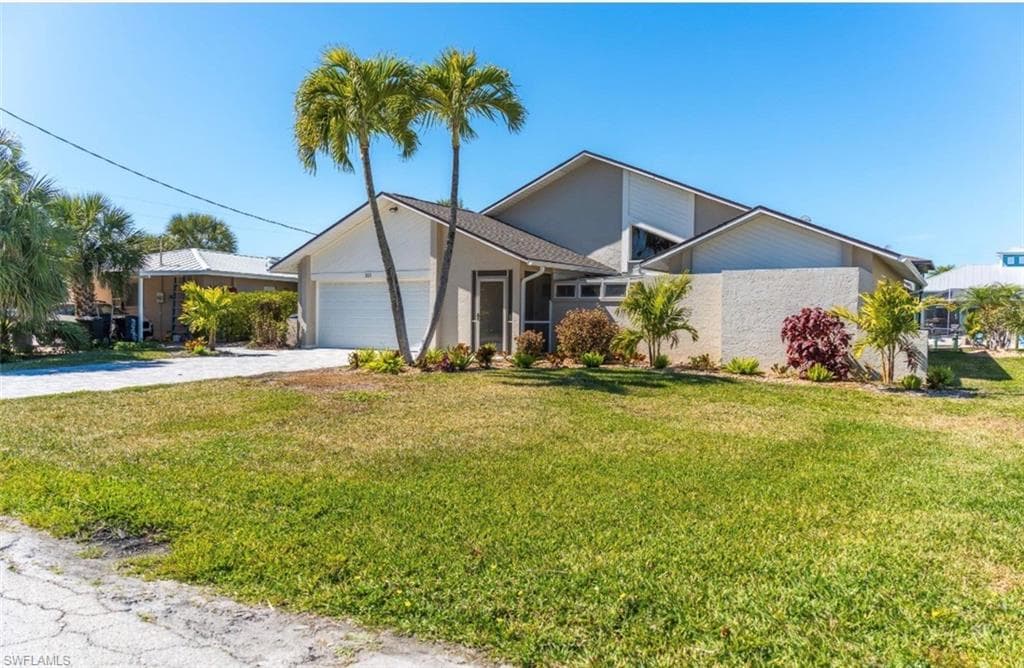 323 Washington CT-8