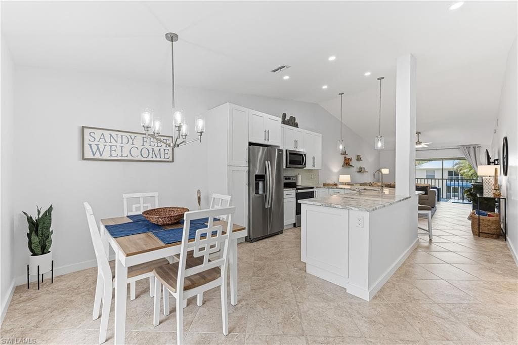 887 Gulf Pavilion DR 203-3