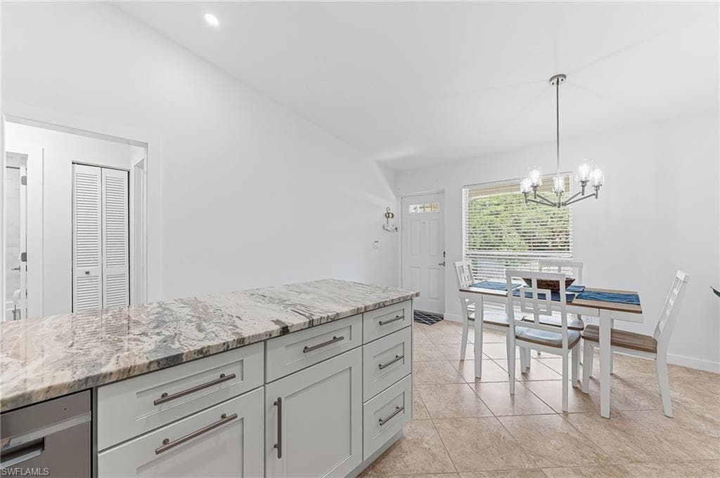887 Gulf Pavilion DR 203-7