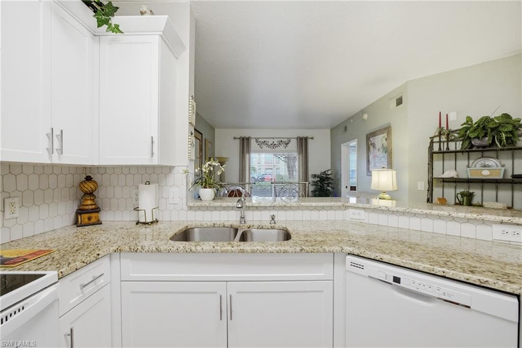 15605 Ocean Walk CIR 113-6