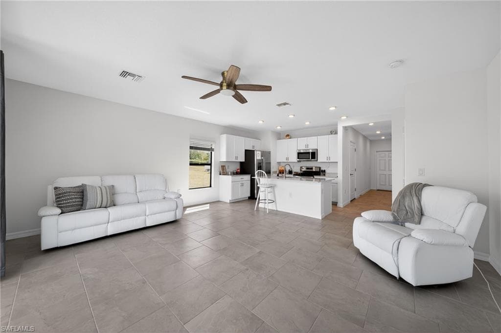 14275 Oviedo PL-7