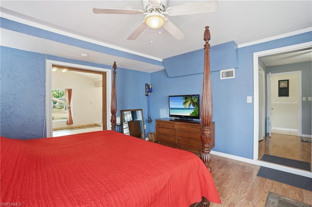 1631 North DR-20