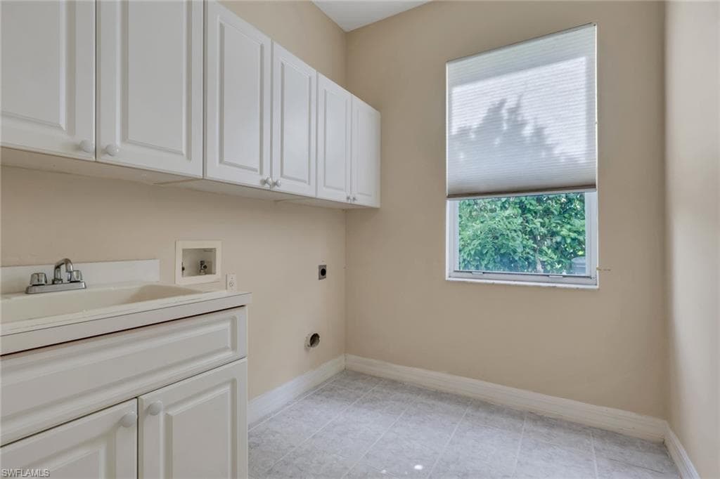 8711 KILKENNY CT-29