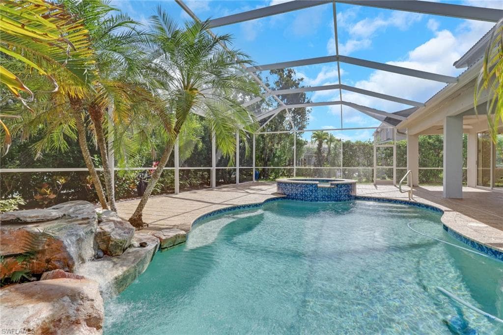 8711 KILKENNY CT-32