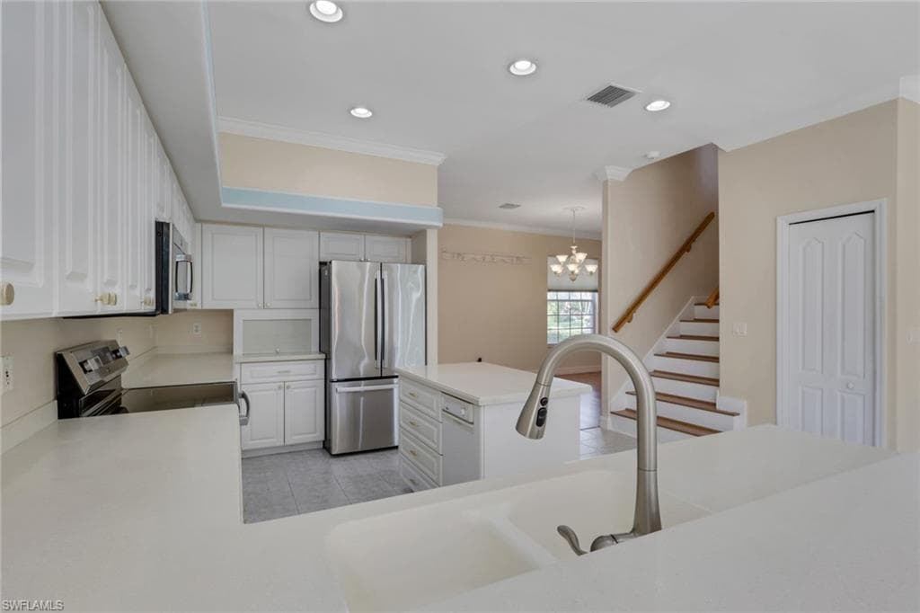 8711 KILKENNY CT-13