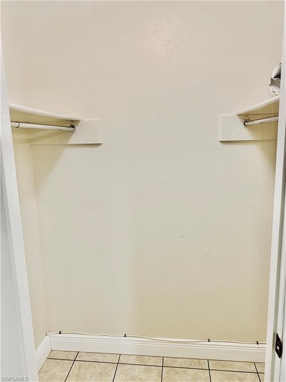 1120 Vineyard ST-11