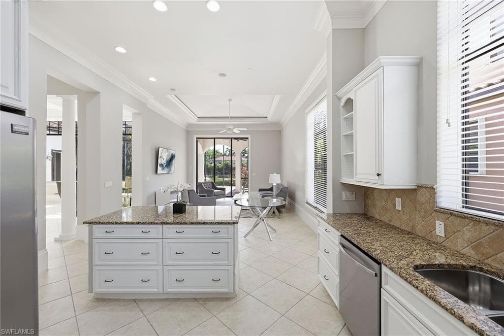 21701 Arenga LN-26