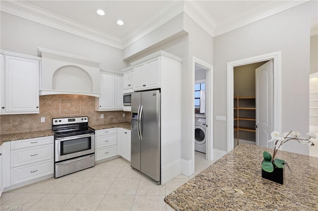 21701 Arenga LN-27