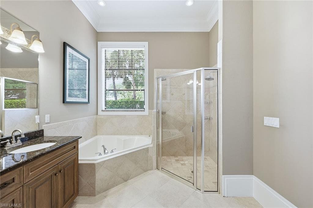 21701 Arenga LN-32