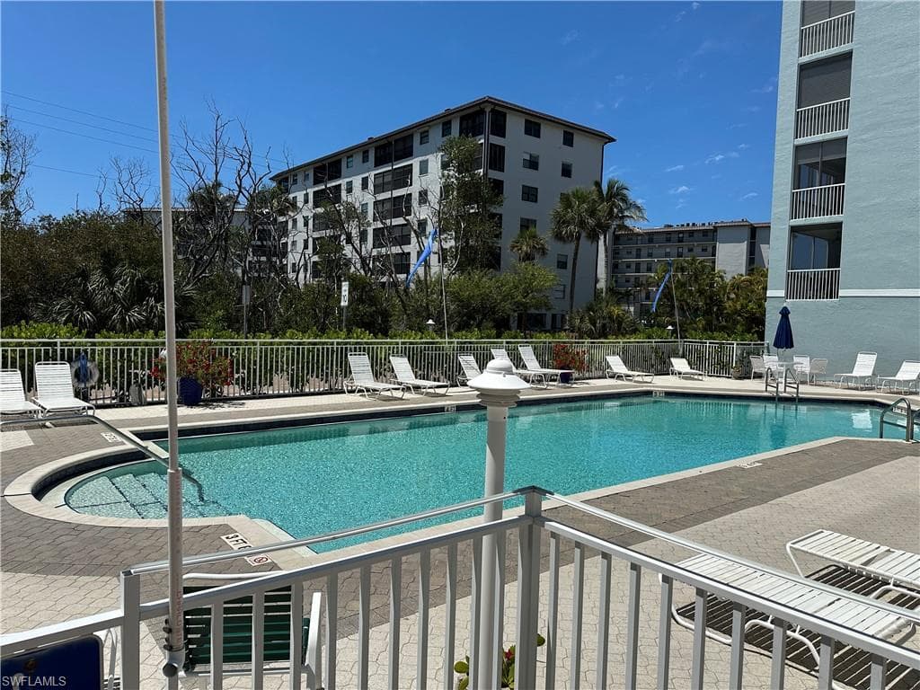 22748 Island Pines WAY 302-25