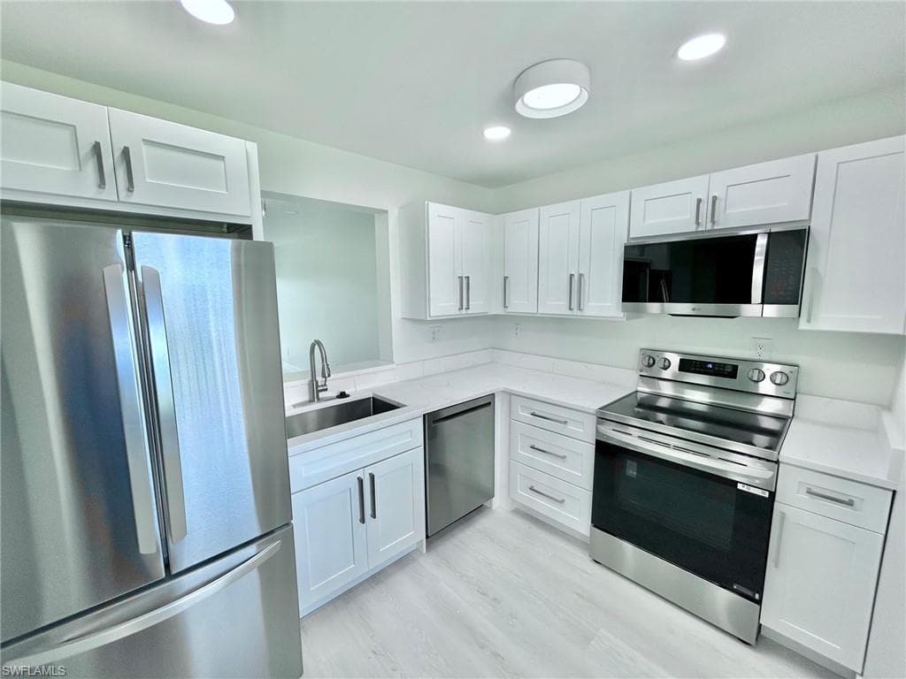 6220 Augusta DR 413-4
