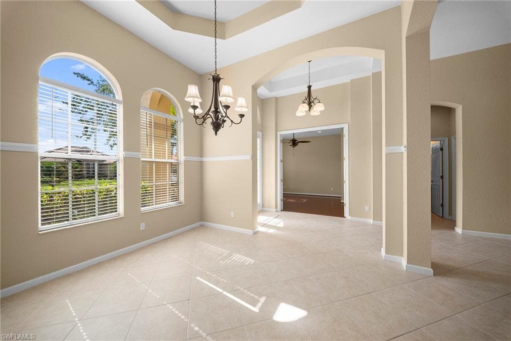 7914 Founders CIR-7