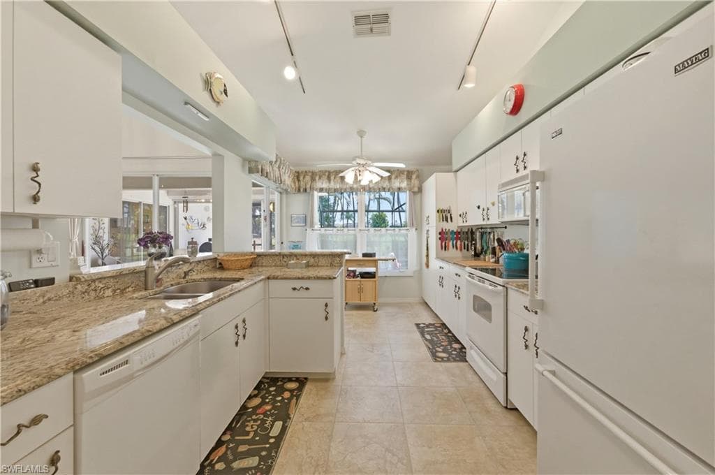 20721 Country Walk WAY-5