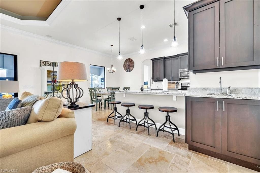 4417 NW 20th TER-8