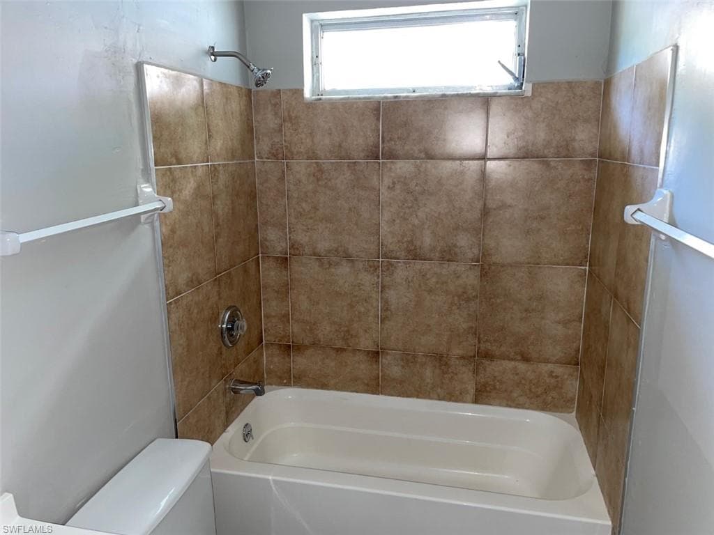 2243 Euclid AVE-6