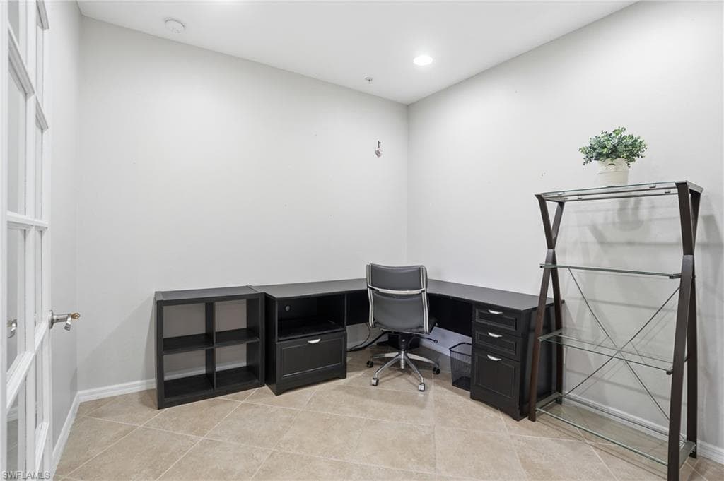 8515 Oakshade CIR 201-26