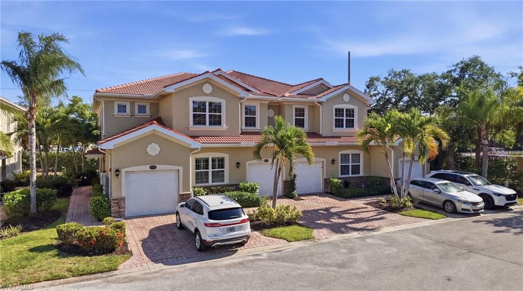 8515 Oakshade CIR 201-1
