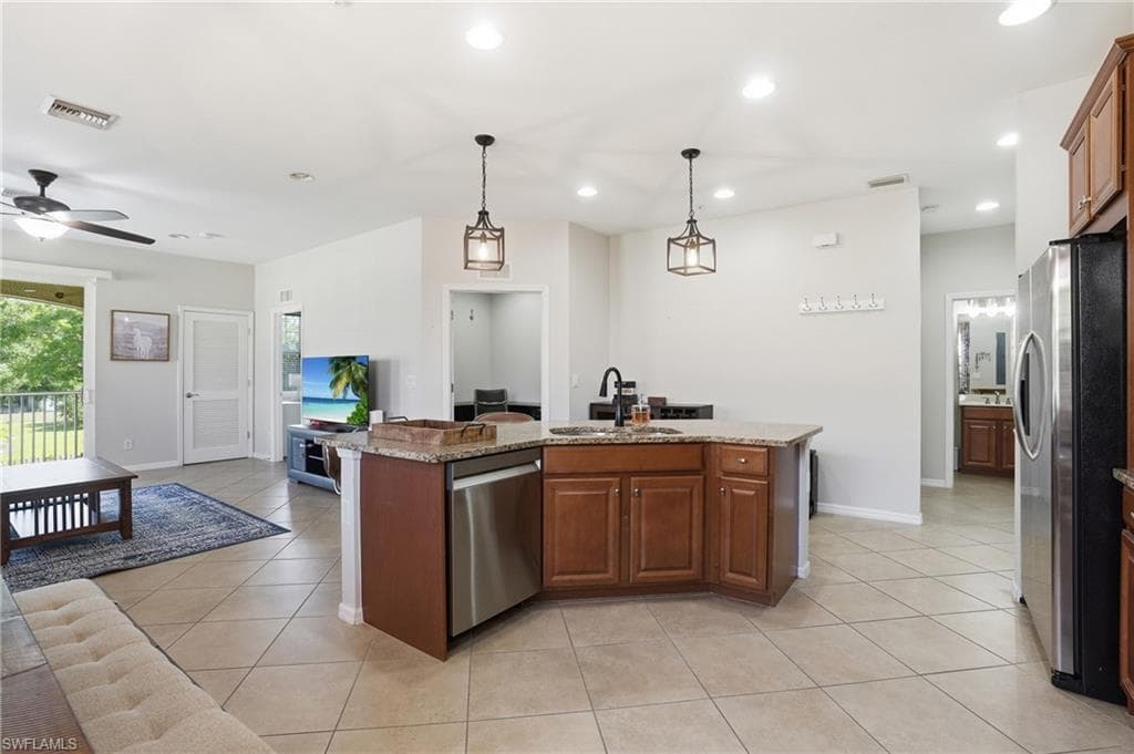 8515 Oakshade CIR 201-11