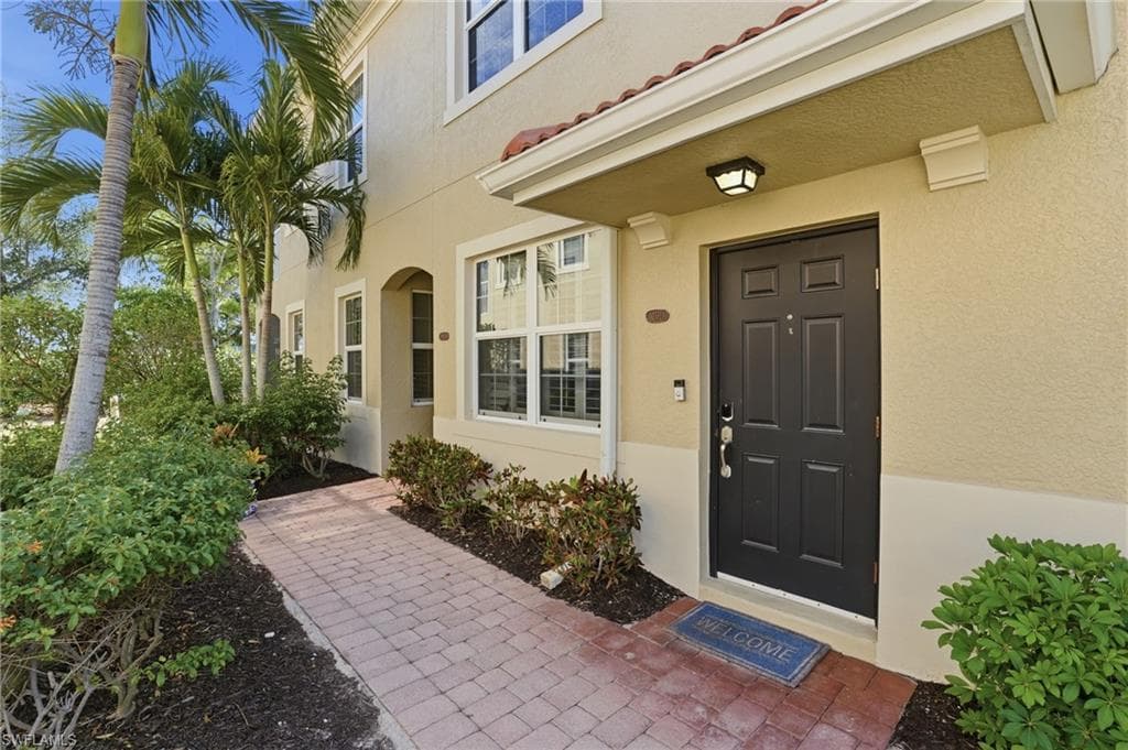 8515 Oakshade CIR 201-2