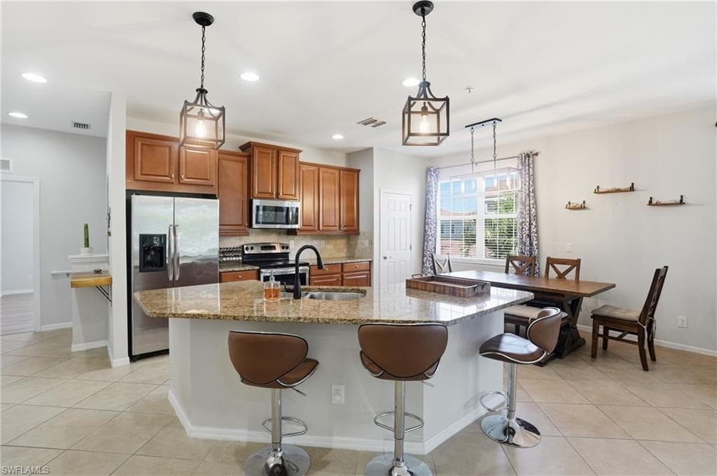 8515 Oakshade CIR 201-14